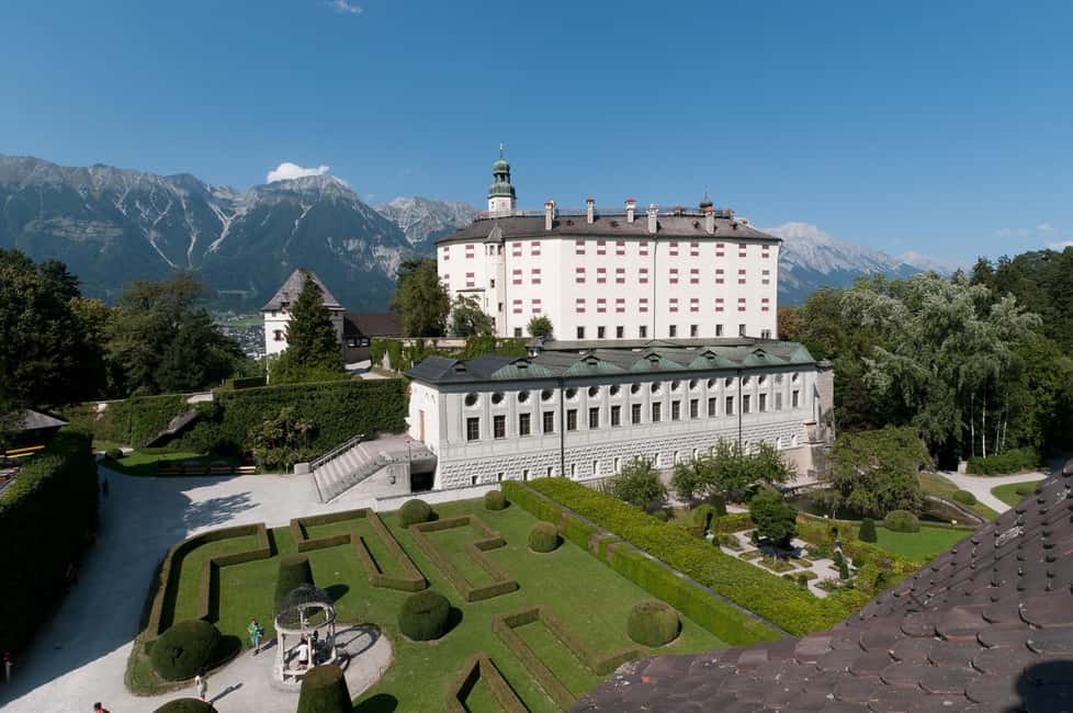 imagem n.20 de Innsbruck: Ingressos para o Schloss Ambras atividade em Innsbruck, carregada pelo fornecedor