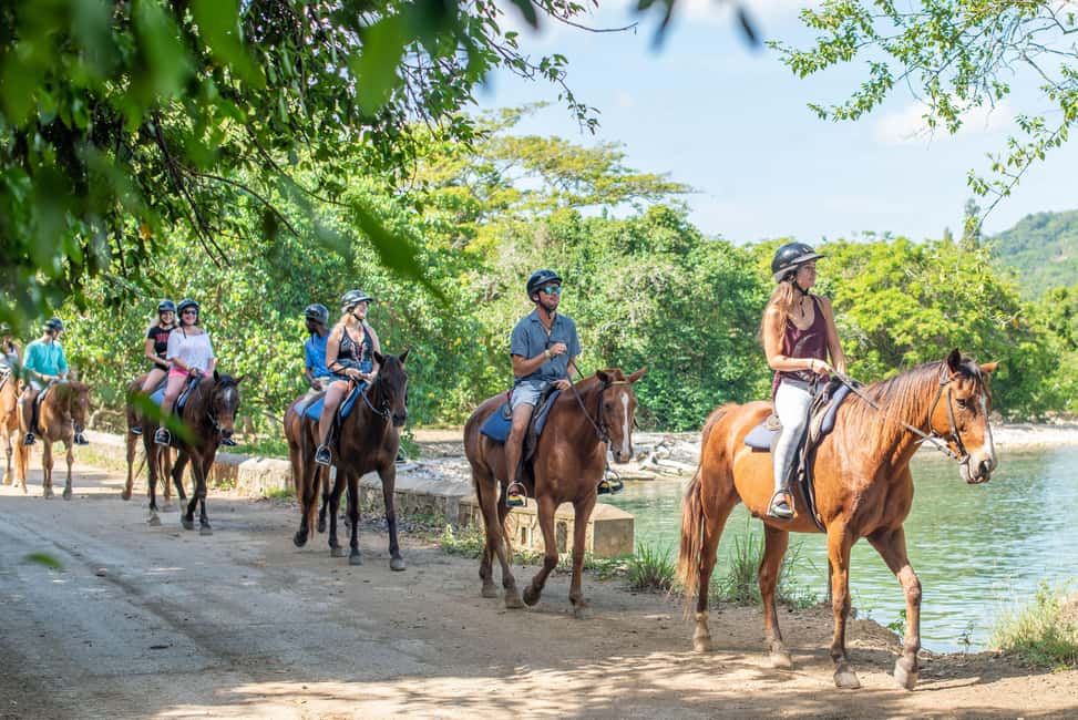 imagem n.13 de Montego Bay/Negril/Lucea: Passe de Aventura com Acesso Total atividade em Negril, carregada pelo fornecedor