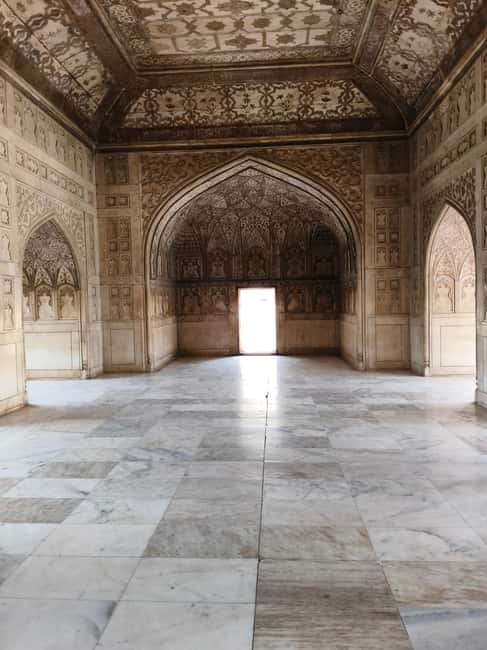 image n.13 of From Delhi: 4-Day Golden Triangle & Ranthambore Guided Tour activity in New Delhi, uploaded by supplier