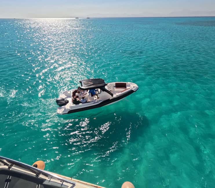 image n.18 of Hurghada: Speedboat Dolphin Watching & Snorkeling with Lunch activity in Red Sea Governorate, uploaded by supplier
