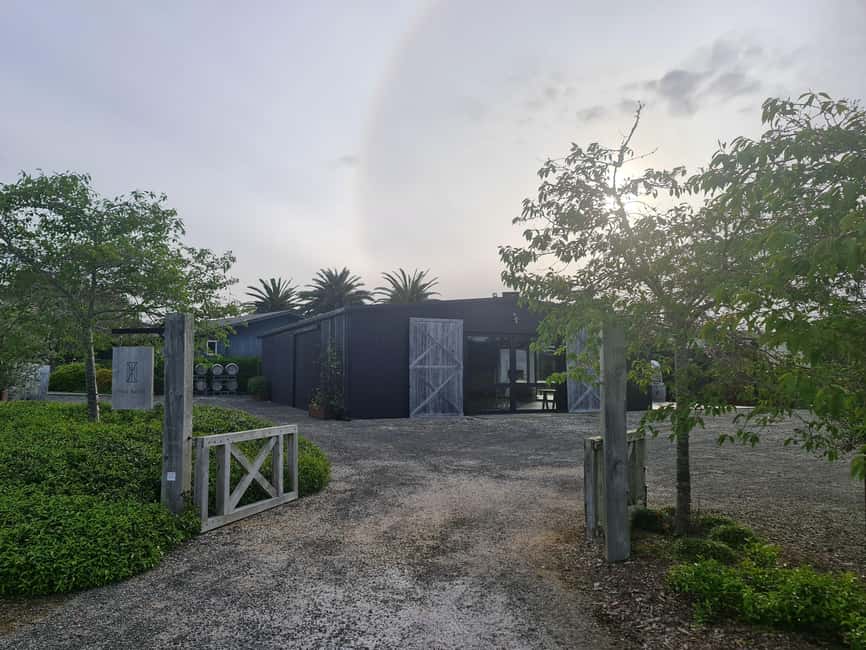 billede nr.33 af aktiviteten Det vestlige Auckland: Solnedgang med termisk pool og vinsmagning i Muriwai, uploadet af udbyder