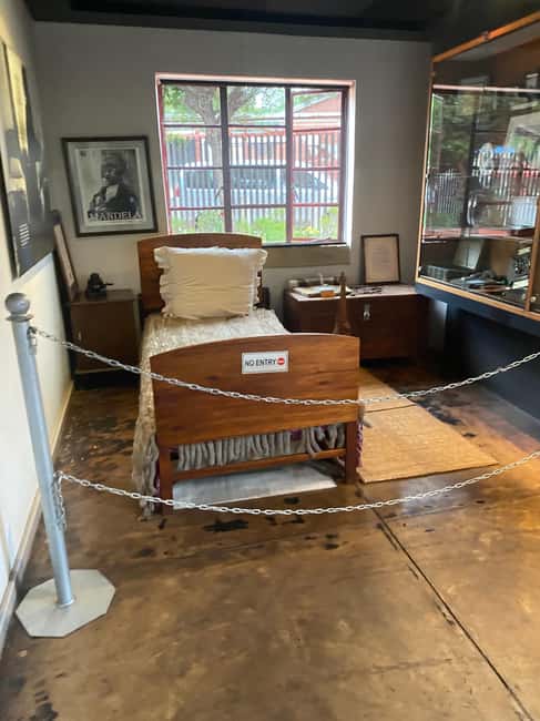 imagem n.4 de Joanesburgo: Excursão de 1 dia com o Soweto e o Museu do Apartheid atividade em Joanesburgo, carregada pelo fornecedor