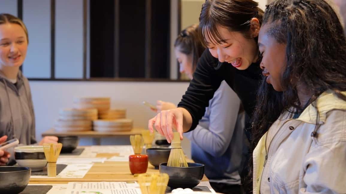 Immagine nº 8 di Tokyo: esperienza di preparazione del matcha con dolci mochi ad Asakusa attività a Tokyo, caricata dal fornitore