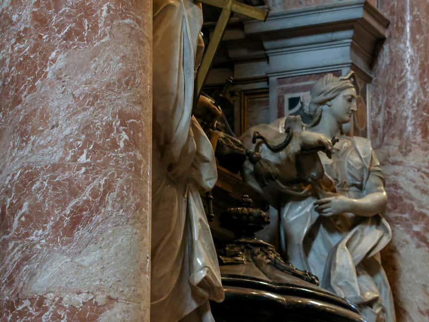 afbeelding n.17 van Rome: Sint-Pietersbasiliek, La Pietà en Pauselijke graftombes Tour activiteit in Rome, geüpload door aanbieder