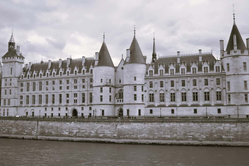 image n.10 of Paris: Private Full-Day History and Sightseeing Tour activity in Paris, uploaded by supplier