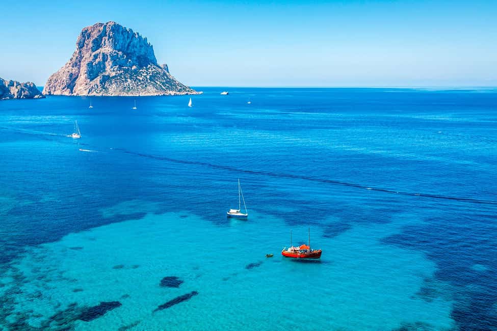 image n.5 of Ibiza: SpeedBoat trip to Atlantis & Es Vedra Snorkel+Paddle activity in Sant Josep de sa Talaia, uploaded by supplier