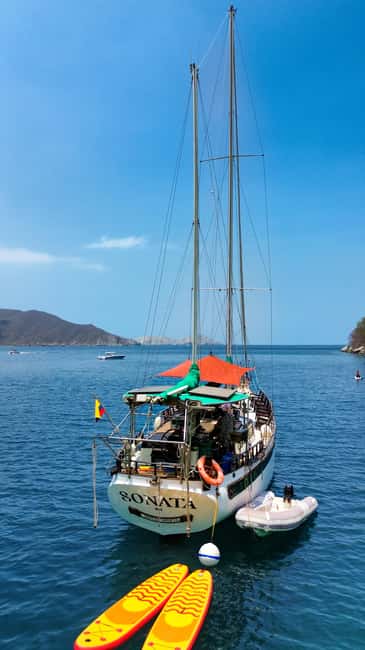 imagem n.8 de Santa Marta: Passeio de um dia em um veleiro ao Parque Tayrona atividade em Magdalena, carregada pelo fornecedor
