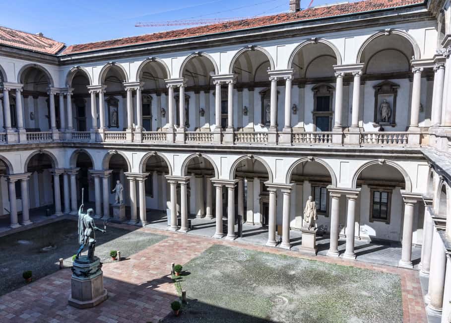 Immagine nº 6 di Tour della Galleria di Brera e passeggiata nel quartiere storico di Brera attività a Milano, caricata dal fornitore