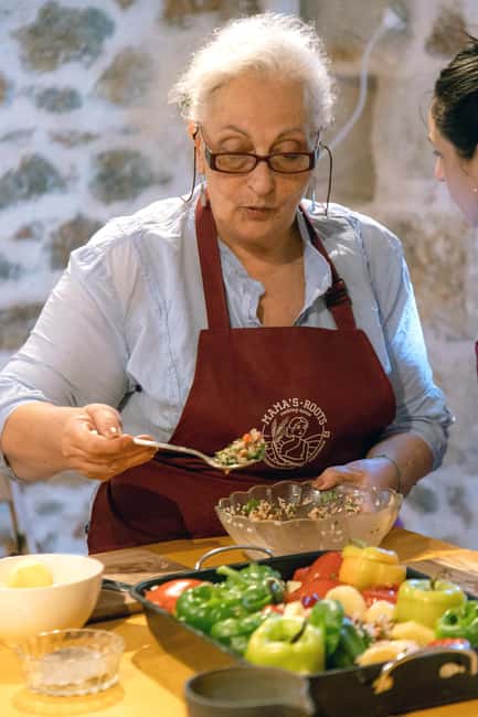 Image N°12 de Athènes : Cours de cuisine à la maison de pierre de Kerameikos activité à Athènes, publiée par le prestataire