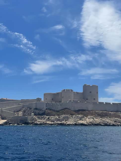 Image N°6 de Marseille : parc des Calanques en voilier avec déjeuner activité à Marseille, publiée par le prestataire
