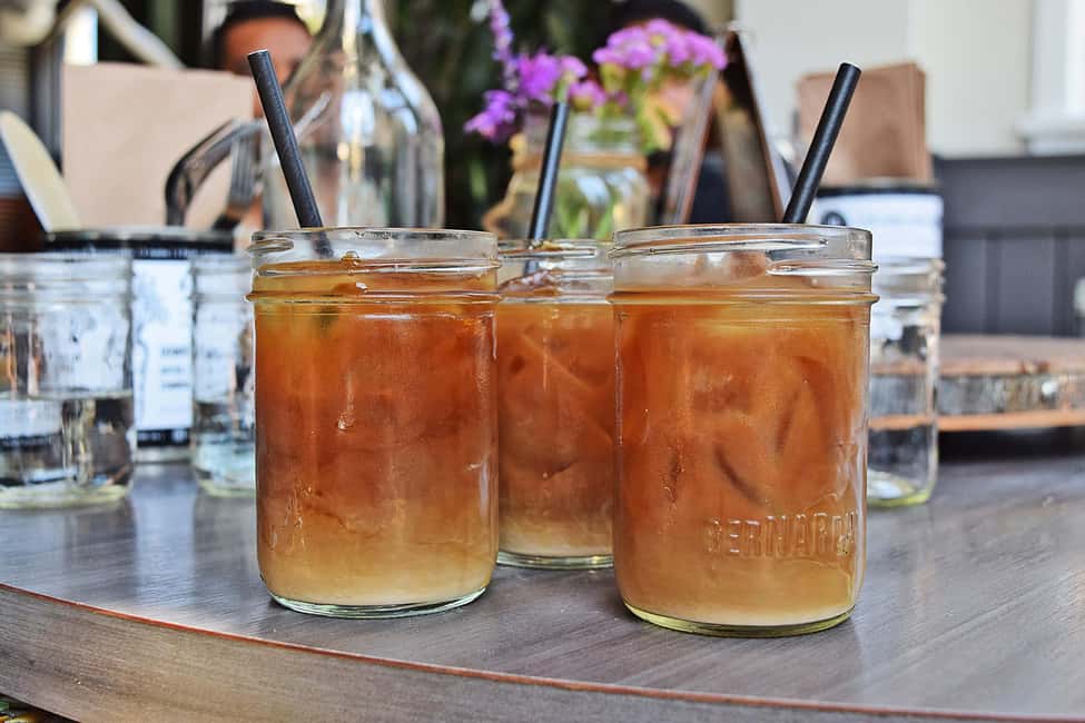 imagem n.3 de Pickle Pub Crawl: passeios de balsa e aperitivos atividade em Victoria, Colúmbia Britânica, carregada pelo fornecedor