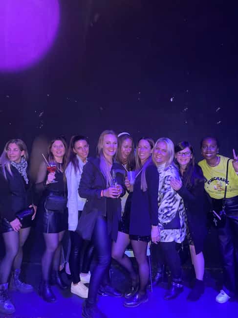 Image N°9 de Tournée des bars internationaux à Lille avec shots gratuits et jeux amusants activité à Lille, publiée par le prestataire
