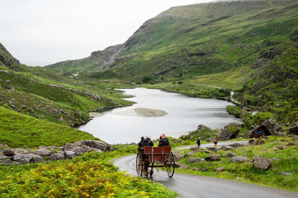 Obraz nr 1 z atrakcji Killarney Highlights Walk - przejażdżka bryczką po jeziorze Castle Lake w Killarney, przesłany przez organizatora