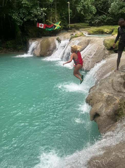 imagem n.4 de Ocho Rios: Blue Hole e passeio turístico atividade em Jamaica, carregada pelo fornecedor