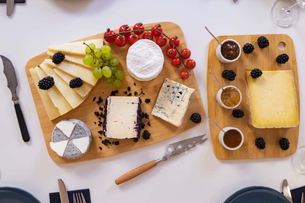 Image N°4 de Tour de France des fromages et des vins avec Tasty Games activité à Paris, publiée par le prestataire