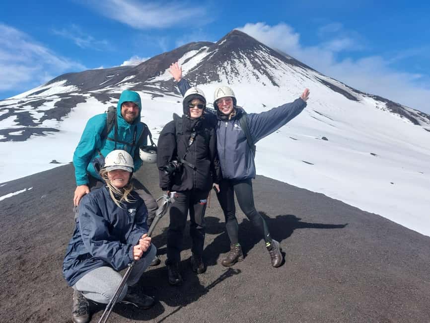 imagen n.º 16 de Excursión al Etna a 3000 mt. con teleférico y jeep 4x4 actividad en Catania, subida por el proveedor