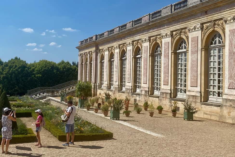 imaginea n.43 a activității Giverny Versailles Trianon Grup mic cu minivan din Paris în Paris, încărcată de organizator