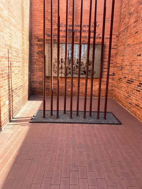 imagem n.64 de Joanesburgo: Excursão de 1 dia com o Soweto e o Museu do Apartheid atividade em Joanesburgo, carregada pelo fornecedor