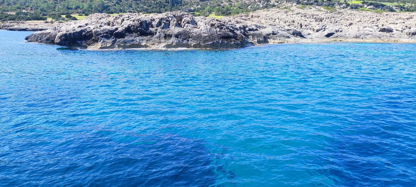 Image N°22 de Blue Lagoon Latchi, transfert en autocar + excursion en bateau, excursion d'une demi-journée activité à Geroskipou, publiée par le prestataire