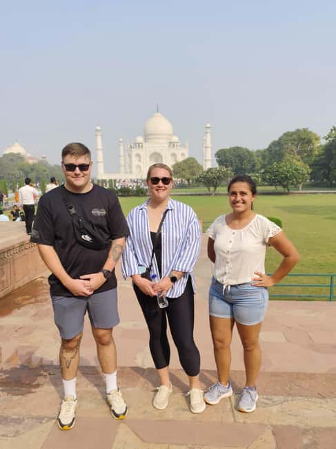 image n.6 of Sunrise Taj Mahal - Agra Fort & Agra Tour By Car From Delhi activity in Agra, uploaded by supplier