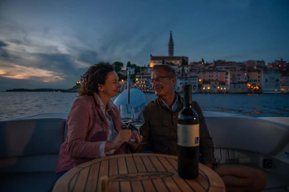 Bild Nr. 5 von Rovinj: Luxuriöse Nachtkreuzfahrt durch die Altstadt mit Getränken Aktivität in Rovinj, hochgeladen vom Anbieter