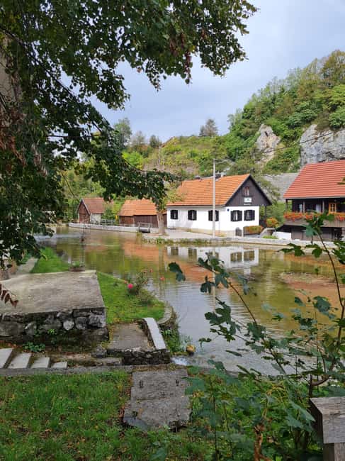 imagem n.24 de De Zagreb: Caiaque em Mrežnica e vila de Rastoke - viagem de 1 dia atividade em Condado de Karlovac, carregada pelo fornecedor