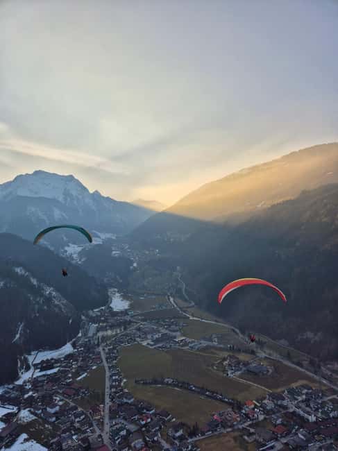 Bild Nr. 13 von Mayrhofen: Höhenflug über den Bergen von Mayrhofen Aktivität in Mayrhofen, hochgeladen vom Anbieter