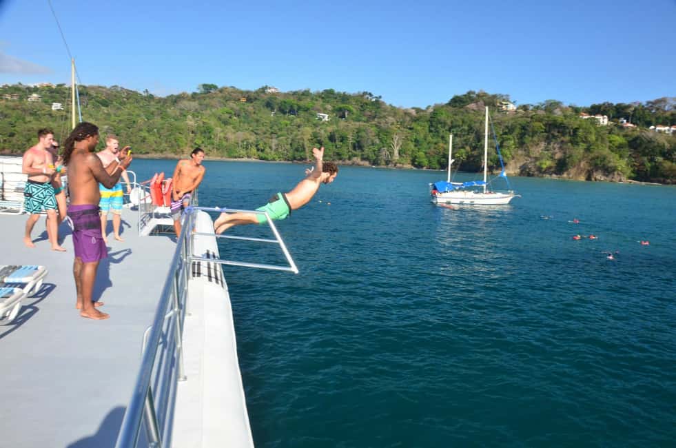 Immagine nº 3 di Tour in catamarano e snorkeling attività a Tamarindo, caricata dal fornitore