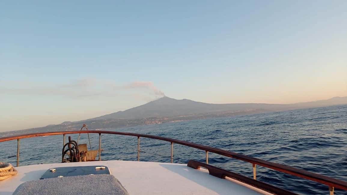 image n.4 of BOAT TOUR WITH APERITIF ON BOARD IN THE CYCLOPS ISLANDS activity in Aci Trezza, uploaded by supplier