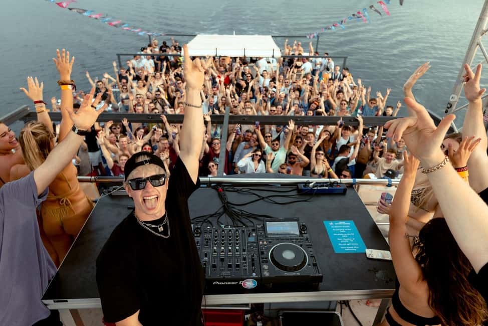 3. fotó – Zrce: Novalja Boat Party Booze Cruise – program helye: Novalja, feltöltötte a programszervező
