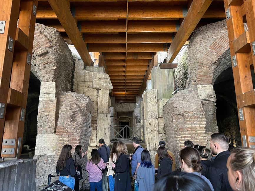Obraz nr 4 z atrakcji Rzym: Ekskluzywna wycieczka po Forum Romanum i podziemiach Koloseum w Rzym, przesłany przez organizatora