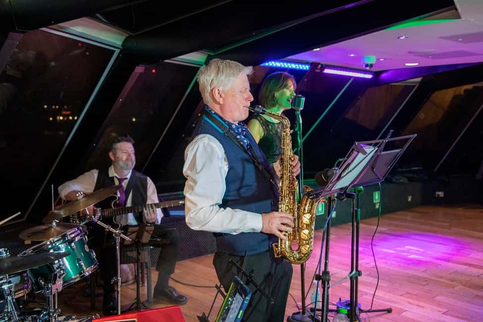 Image N°3 de Londres : Dîner-croisière sur la Tamise avec jazz en direct activité à Royaume-Uni, publiée par le prestataire