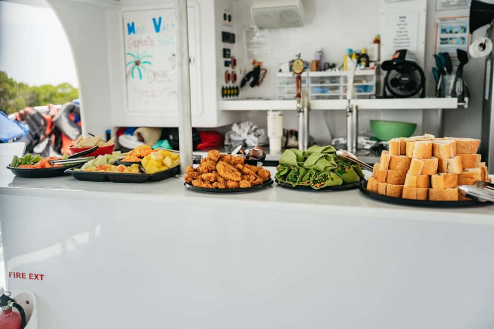 image n.15 of Key West: Sandbar Excursion & Kayak Tour with Lunch & Drinks activity in Key West, uploaded by supplier