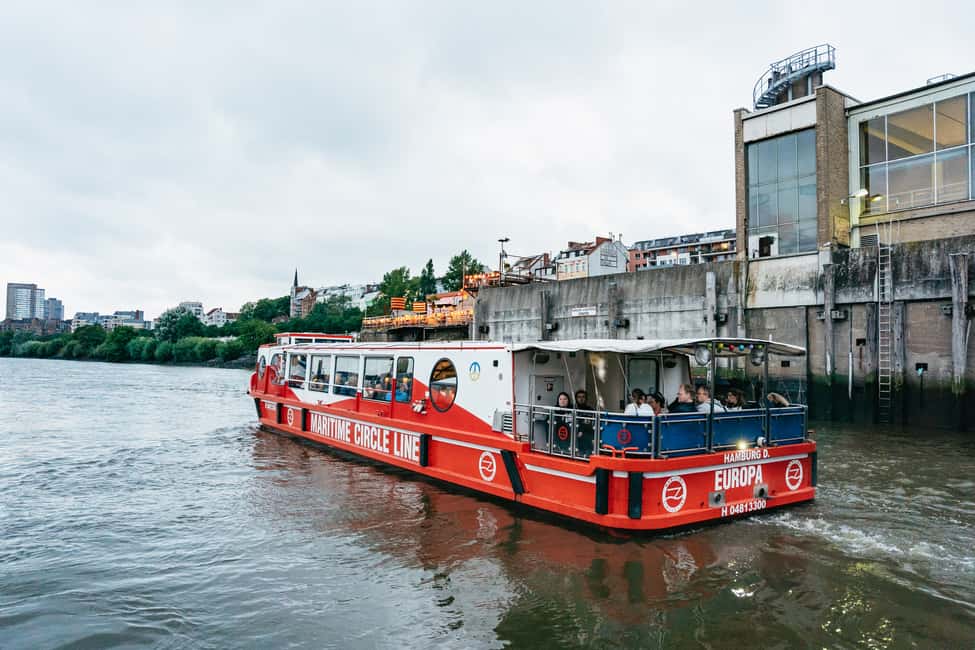 Bild Nr. 10 von Hamburg: 90-minütige abendliche Hafenrundfahrt mit Lichtern Aktivität in Hamburg, hochgeladen vom Anbieter