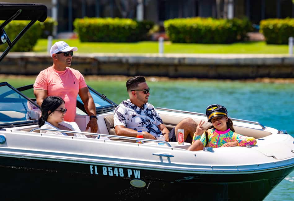 image n.14 of Miami: Private Luxury Boat Charter with a Captain activity in Miami, uploaded by supplier