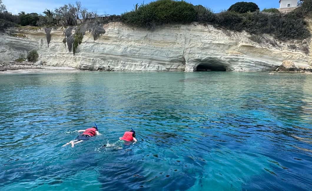Obraz nr 4 z atrakcji Hersonissos: Rejs łodzią odrzutową z nurkowaniem w Limin Chersonisu, przesłany przez organizatora