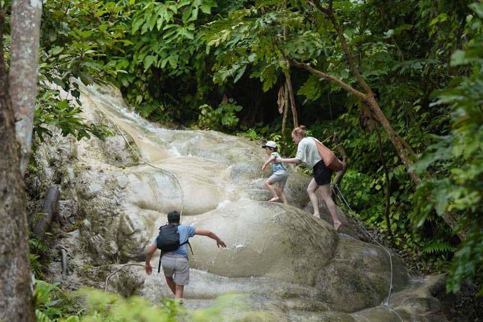 image n.15 of Chiang Mai: Bua Thong Sticky Waterfall and Huge Cave Tour activity in Chiang Mai Province, uploaded by supplier