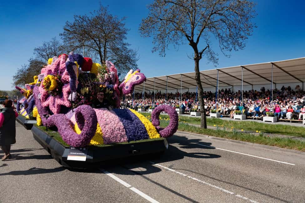 image n.2 of Amsterdam: Day Trip to Flower Parade & Keukenhof on April 18 activity in Lisse, uploaded by supplier