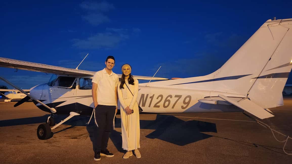 imagen n.º 38 de Miami Beach: Tour aéreo privado Night Lights - Champán gratis actividad en Miami, subida por el proveedor