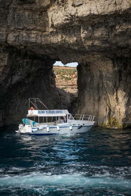 4. fotó – Gozo felől: Comino körül, Kék Lagúna, Kristály Lagúna és Barlangok – program helye: Mgarr, feltöltötte a programszervező