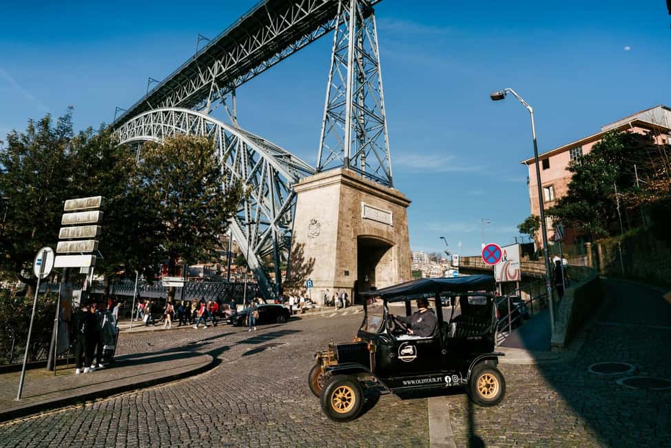 imagem n.31 de Porto:Tour particular pela cidade histórica num Ford T clássico atividade em Porto, Portugal, carregada pelo fornecedor