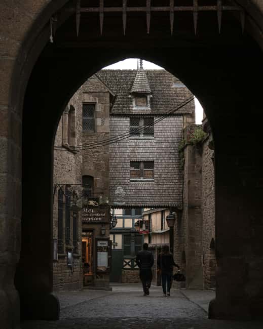 Image N°5 de Mont Saint-Michel: Visite guidée du village et entrée abbaye en option activité à Normandie, publiée par le prestataire