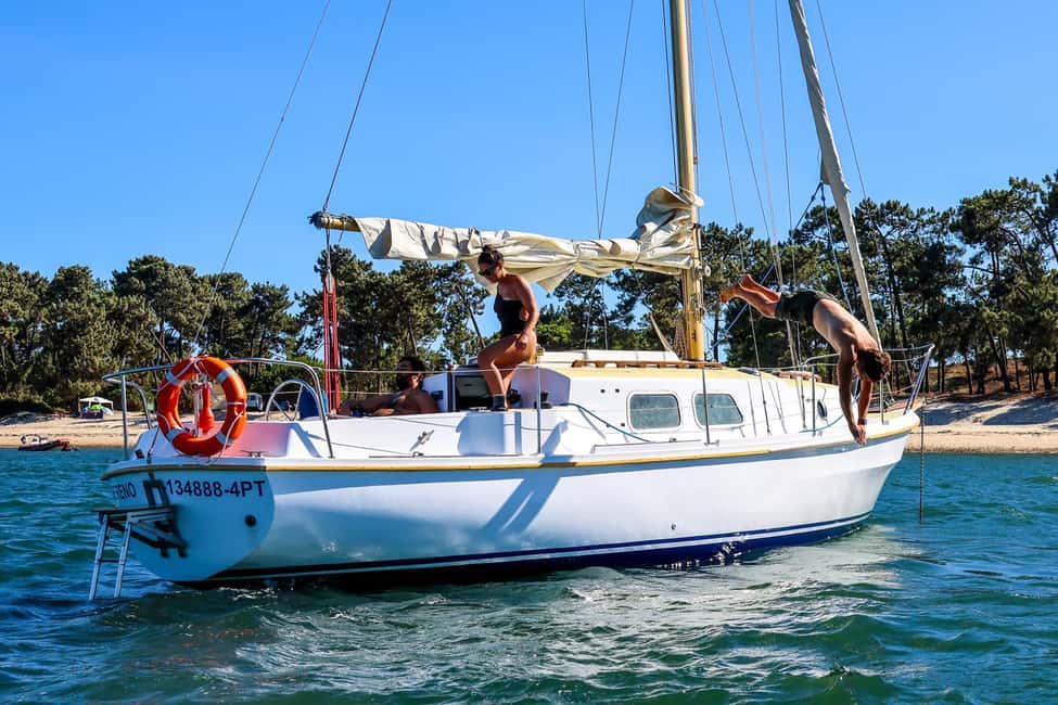 image n.5 of Serra da Arrábida : Sailing Tour activity in Setubal, uploaded by supplier