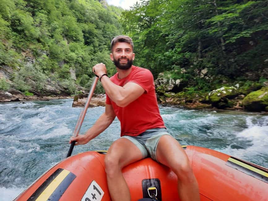 Bild Nr. 4 von TARA-BRÜCKE: Tara River Rafting Trip mit Jeep-Transfer Aktivität in Žabljak, hochgeladen vom Anbieter