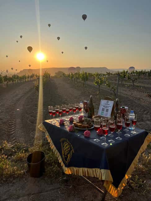 image n.6 of Cappadocia: Sunrise Hot Air Balloon in Göreme and Transfer activity in Avanos, uploaded by supplier