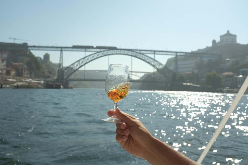 image n.4 of Porto: Douro River Boat Cruise with Port Wine Tasting activity in Foz do Douro, uploaded by supplier