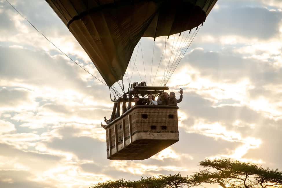 Image N°32 de Parc national du Serengeti : Safari en montgolfière à l'aube activité à Région de Mara, publiée par le prestataire