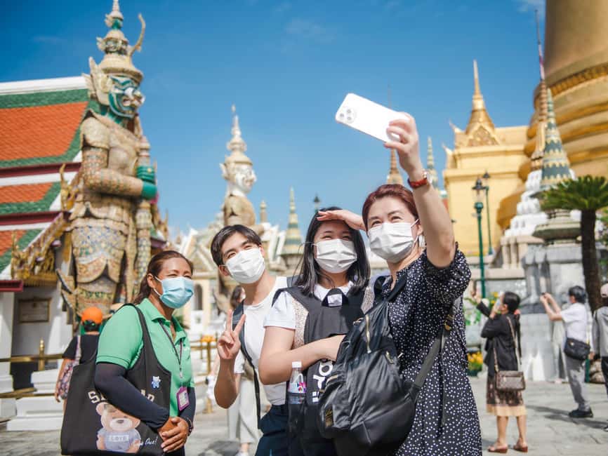 image n.12 of Bangkok: Grand Palace and Wat Arun Guided Walking Tour activity in Bangkok, uploaded by supplier