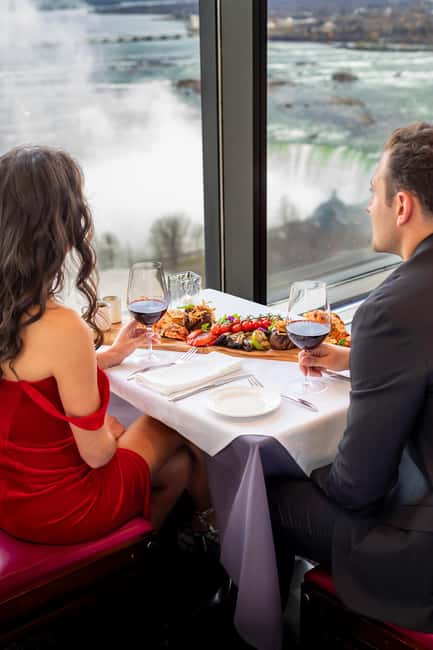 image n.5 of Niagara Falls, Canada: Dining Experience at The Watermark activity in Niagara Falls, Ontario, uploaded by supplier