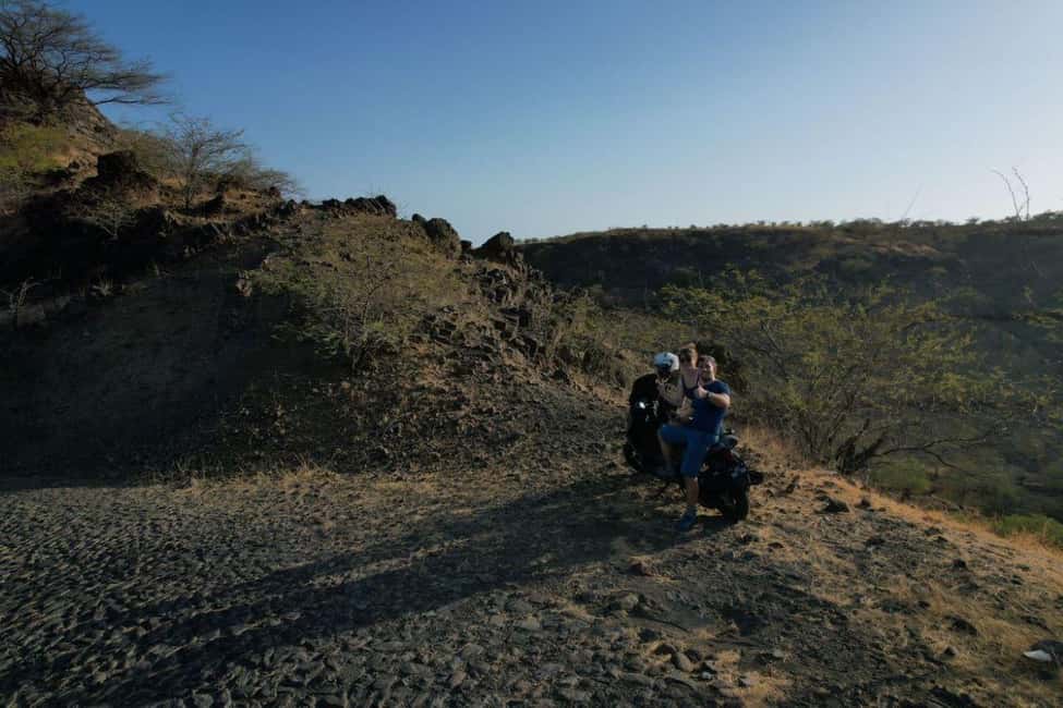 imagem n.3 de Ilha de Santiago: Aluguer de scooters atividade em Assomada, carregada pelo fornecedor